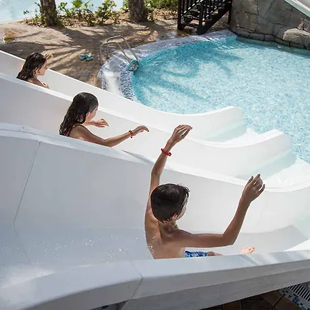 Alegria Pineda Splash Hotel